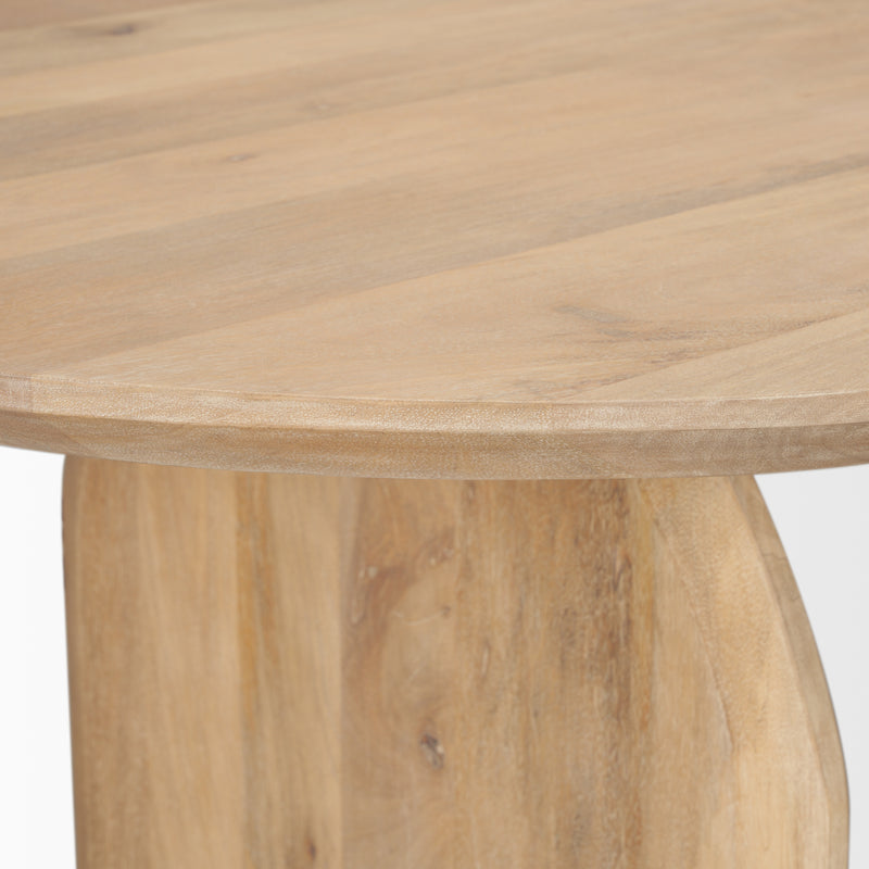 Isla Oval Dining Table