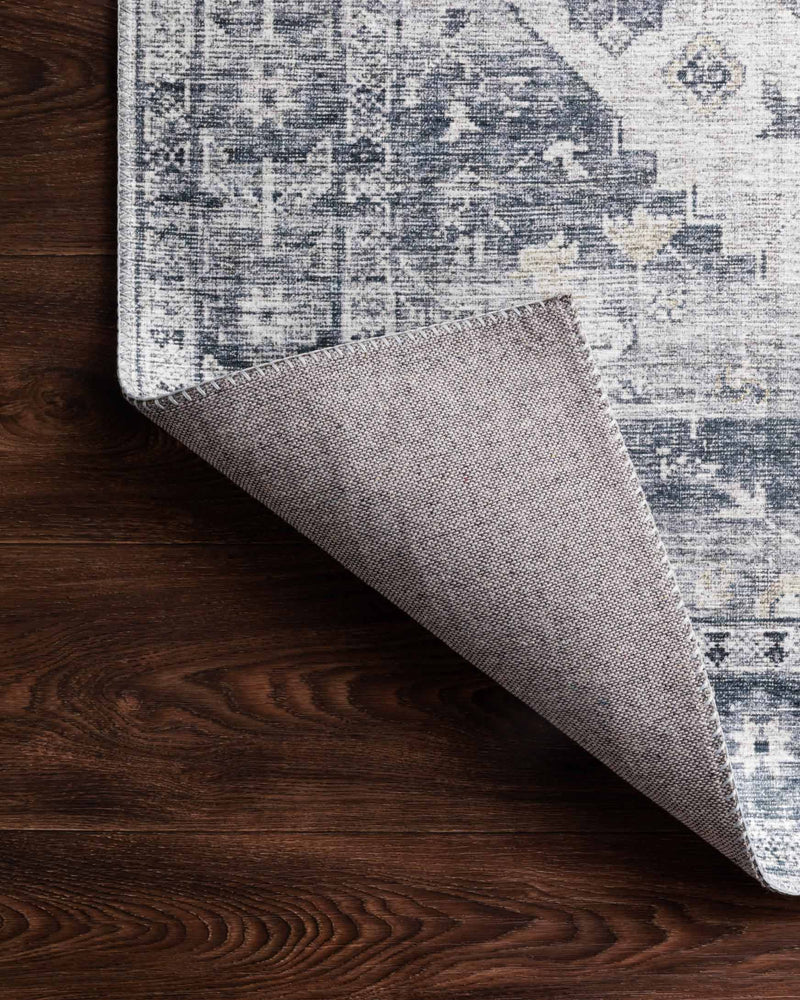 Loloi Skye Collection SKY-02 Silver / Grey